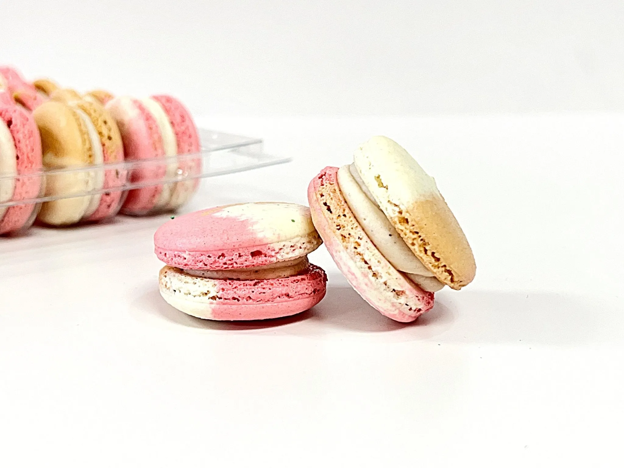 50 Pack Raspberry Praline French Macarons