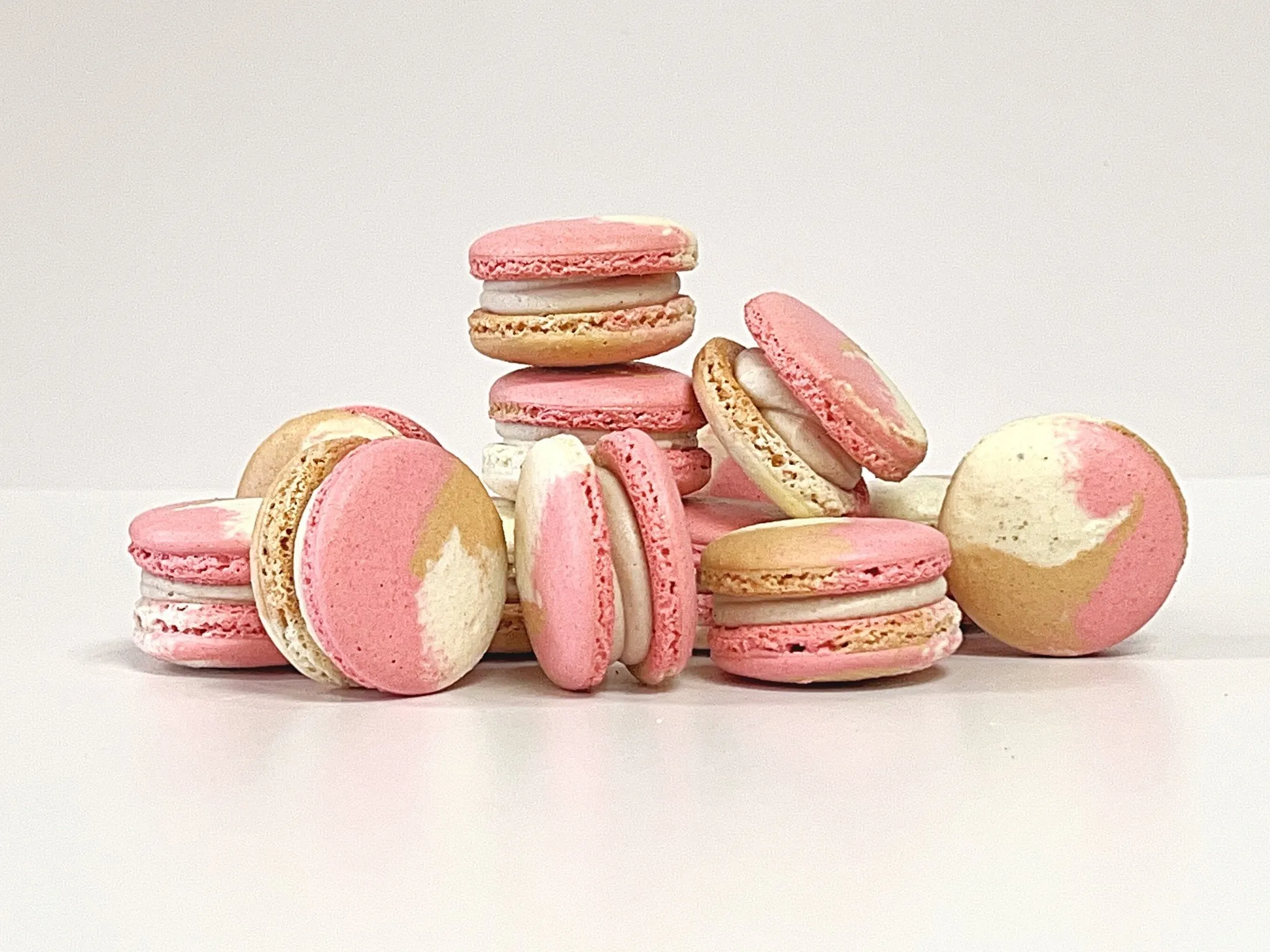 50 Pack Raspberry Praline French Macarons