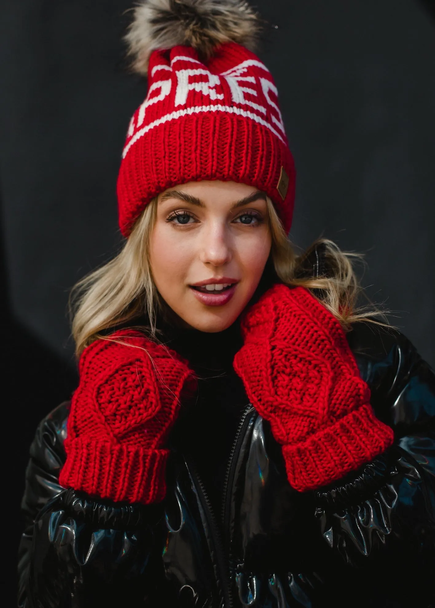 Apres Pom Pom Beanie - Red