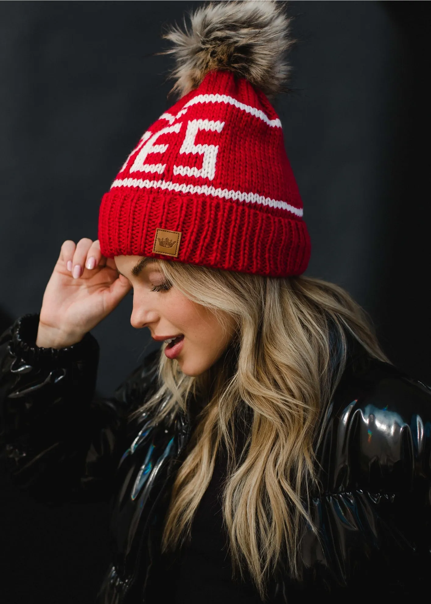 Apres Pom Pom Beanie - Red