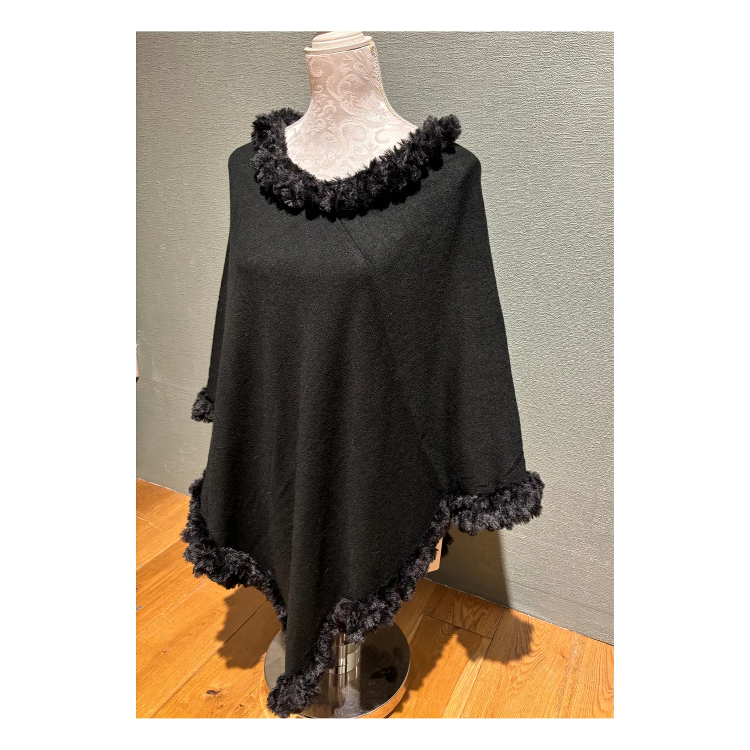 Faux Fur Poncho Black