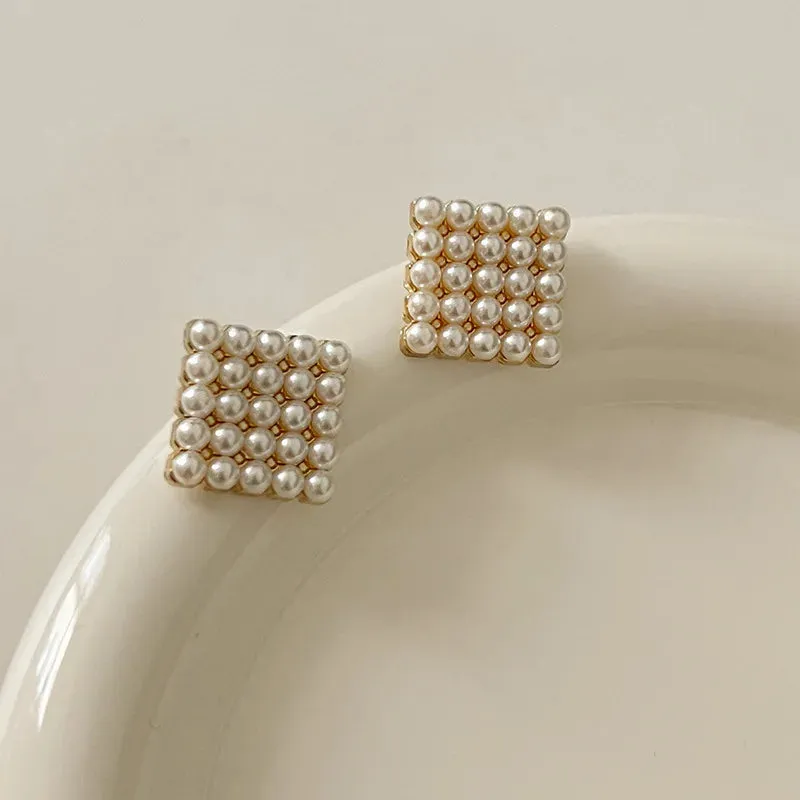 TAVIMART  -  Stylish and Trendy Pearl Earrings for Women Fashion Jewelry Gifts